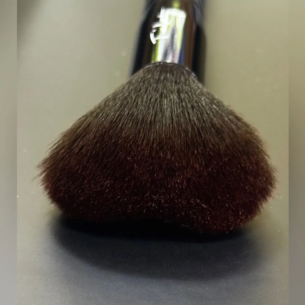 TwinBeauty Blush Concealor Brush NEW